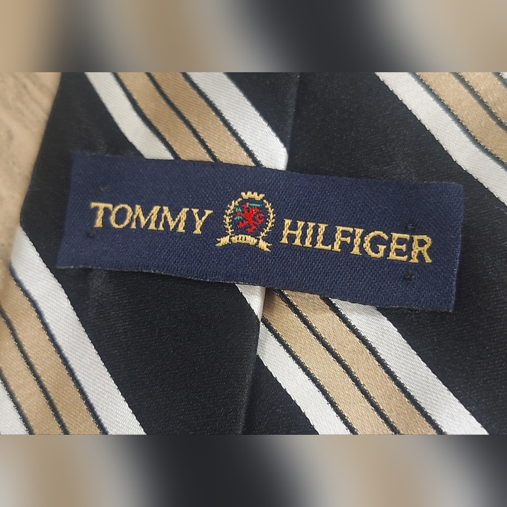 NWT Tommy Hilfiger 100% Silk Black &  Gold Diagnal Striped/solid tie  #1014 - Picture 2 of 5
